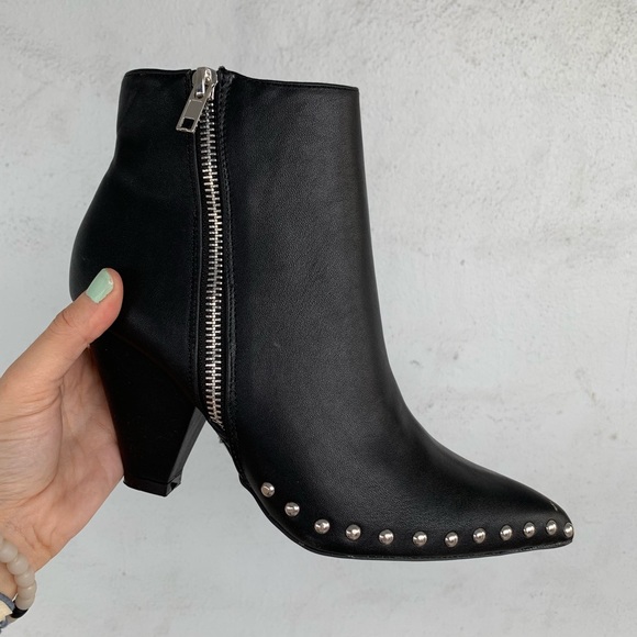 Shoes - Black leather studded bootie
